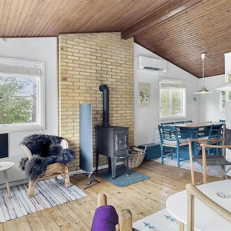 Holiday home 1411-aakirkeby-strandlokken-2